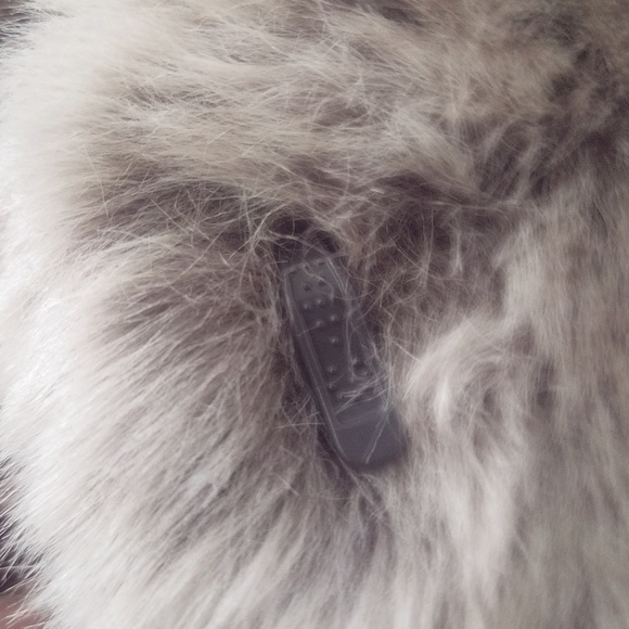 Terry Lewis Classic Luxury Faux Fur Jacket - Picture 8 of 8